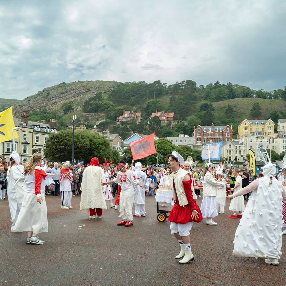 Frân Wen Young Company